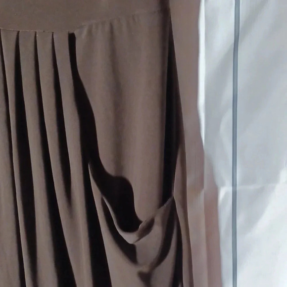 Bisou Bisou V-neck colorblock midi sleevless dress - Picture 6 of 12